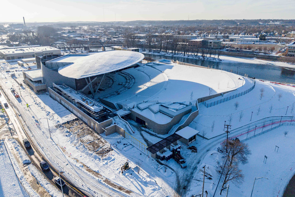 Read more about the article Acrisure Amphitheater